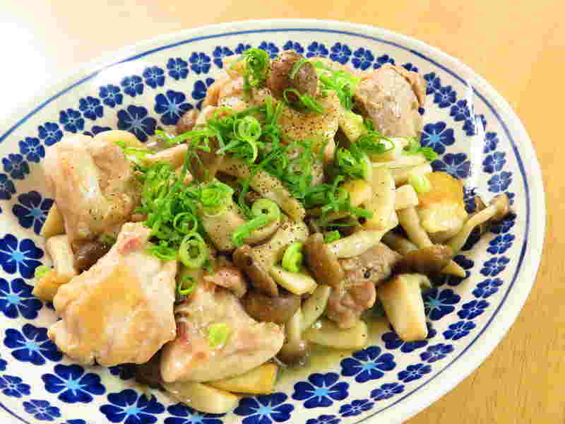 きのこと鶏肉のシャンタン炒め
