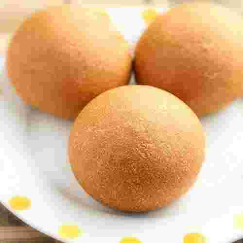 お皿に3つ並んだふすまパン