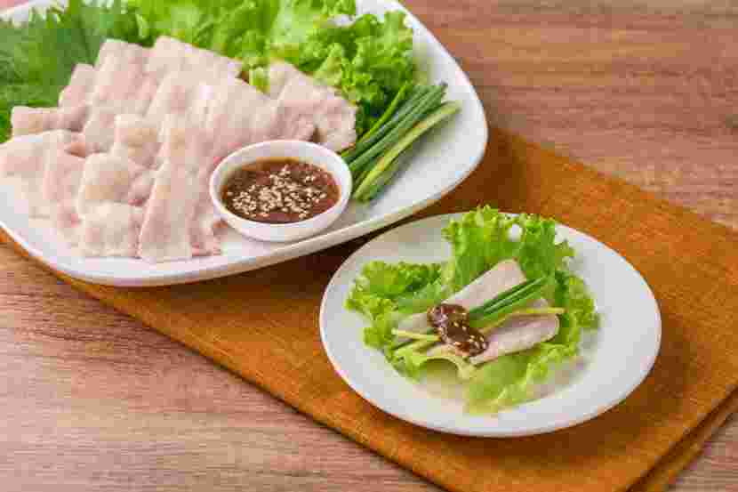 焼肉用豚バラ肉を使った「ポッサム」