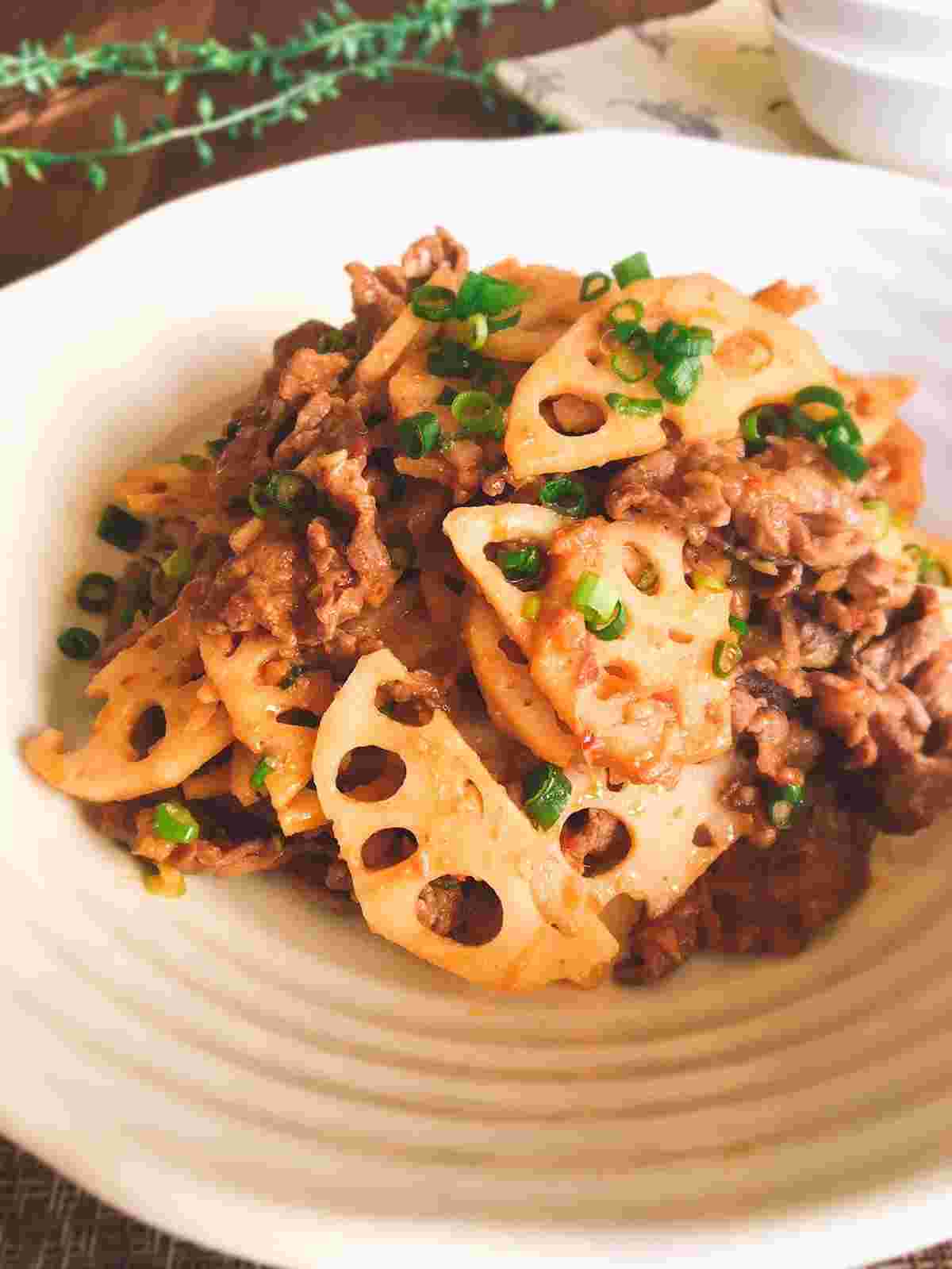 牛もも肉とれんこんの辛みそ炒め
