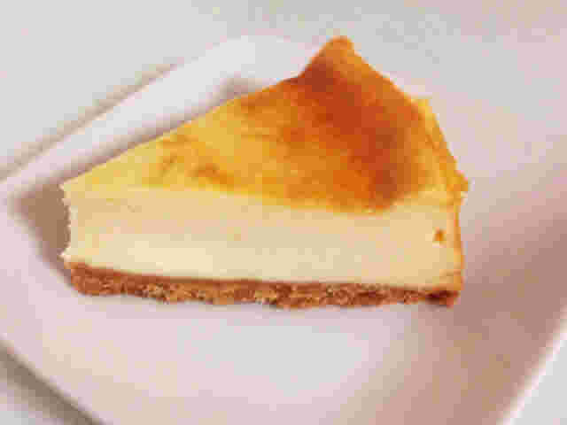 持ち寄りパーティーにおすすめの「ベイクドチーズケーキ」