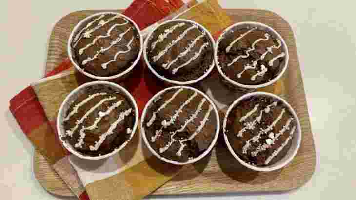 持ち寄りパーティーにおすすめの「簡単チョコカップケーキ」