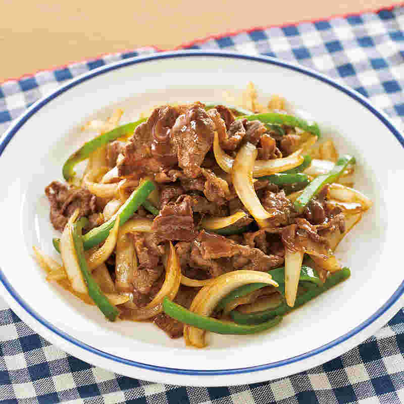 牛肉と玉ねぎとピーマンのソース炒め