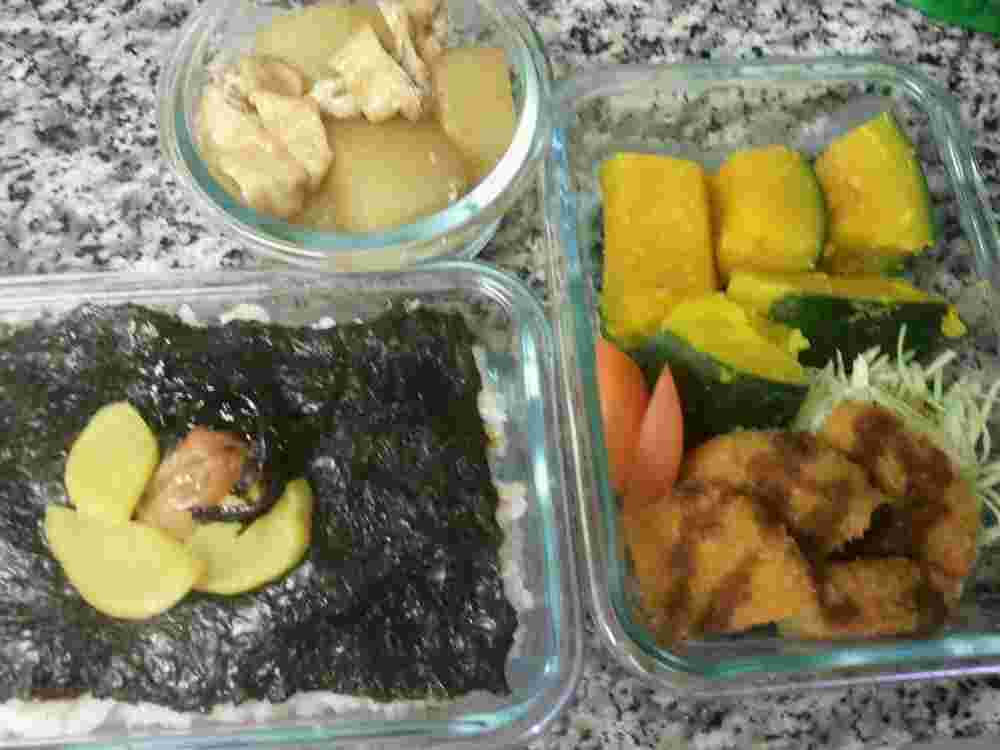 大根とあんこうの煮物を中心としたお弁当