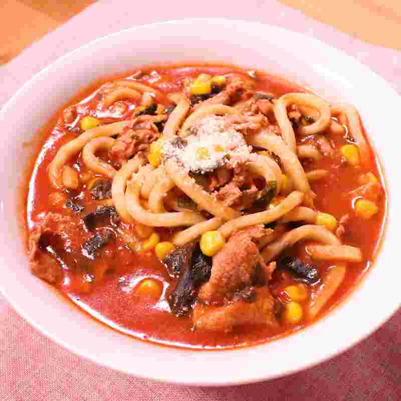 トマトジュースで洋風トマトうどん