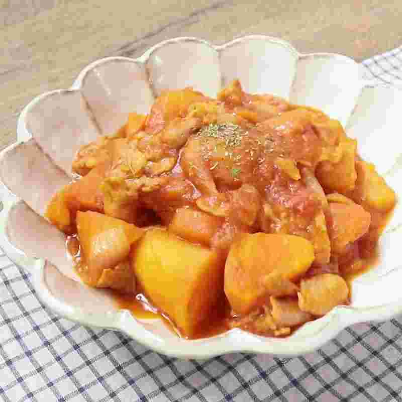 トマトジュースで作る肉じゃが