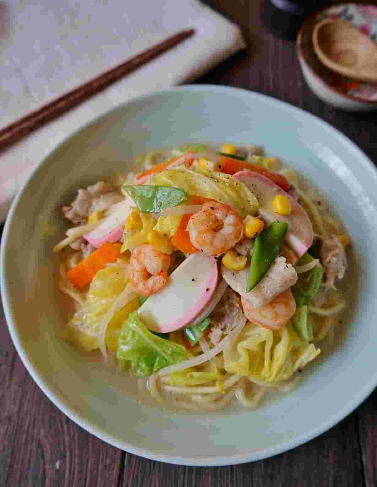 絹さや入り野菜たっぷりちゃんぽん麺