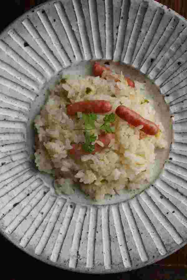 休日のランチにおすすめの炊飯器ピラフ