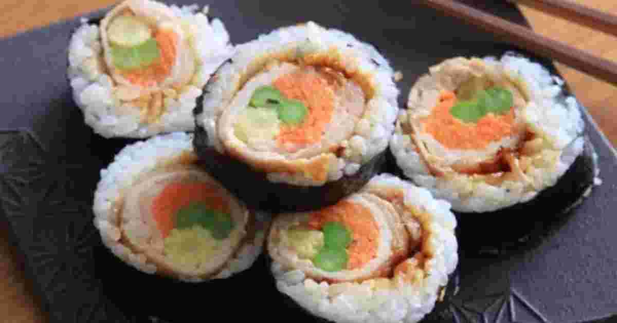 豚肩ロース切り落としを使った鮮やかおかず海苔巻き