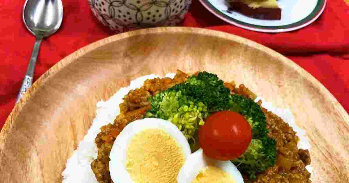 トマトペーストを使ったドライカレー