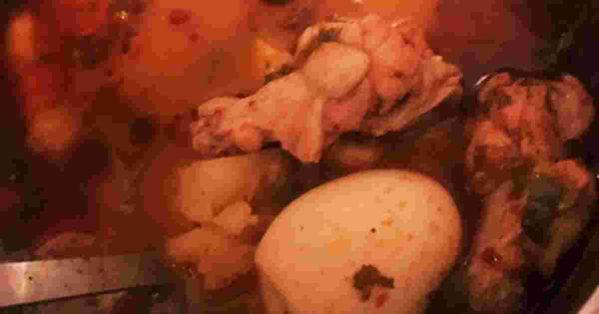 トマトペーストを使った煮込み料理