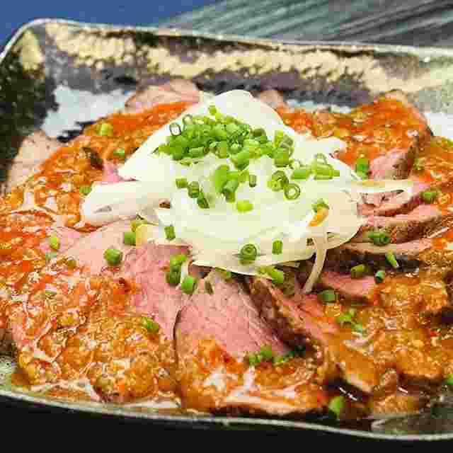 牛ももブロックを使用した「牛のカルパッチョ」
