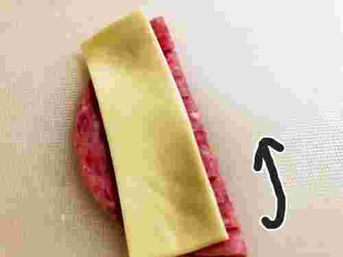 ハムとチーズを使ったお弁当用花の作り方画像