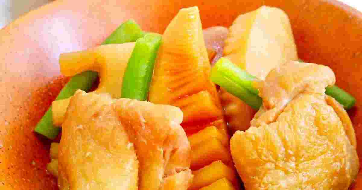 骨付鶏を使った料理「焼筍と鶏肉の煮物」