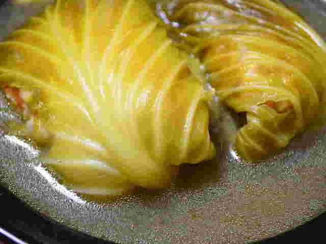 チキンスープのロールキャベツ