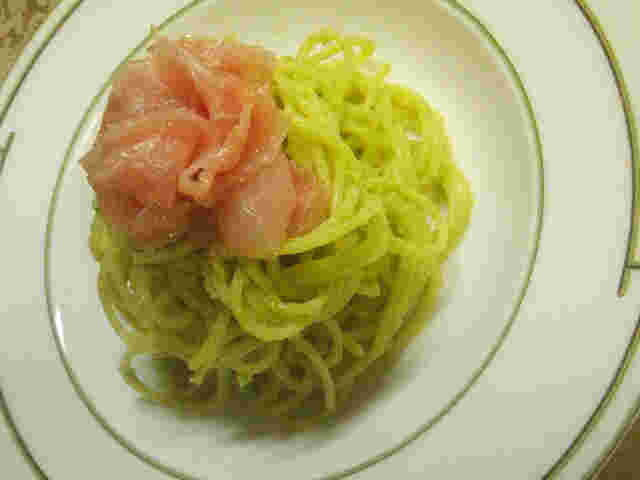 わさびオイルアボカドパスタ