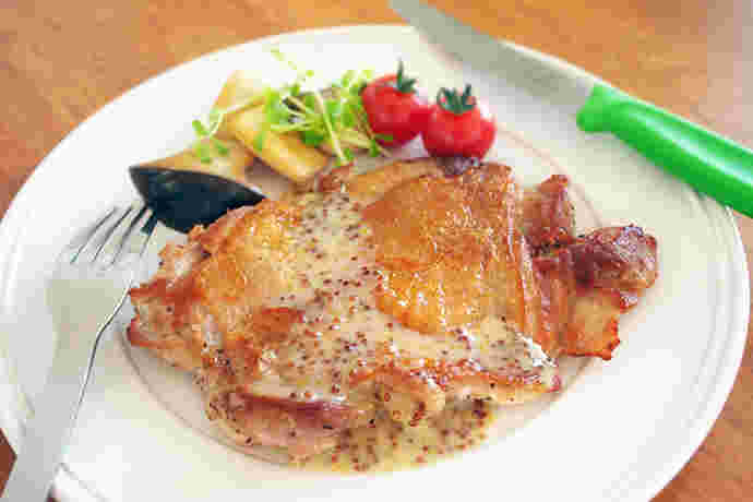 洋食の人気料理「チキンソテー」