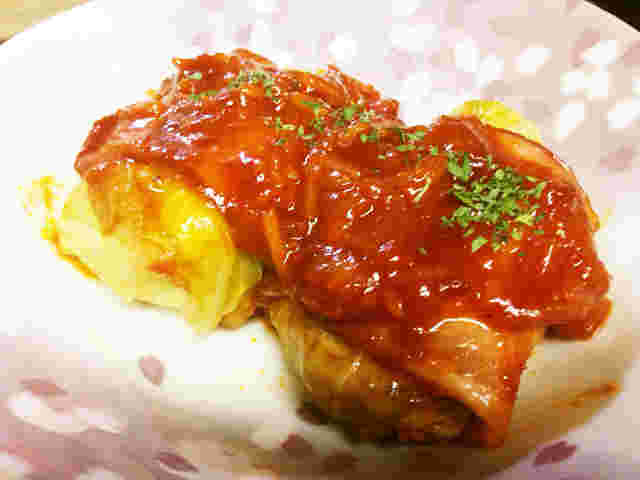 冷凍ミニハンバーグでロールキャベツ