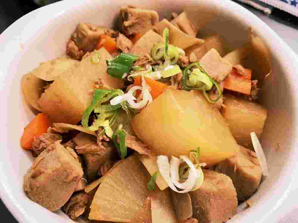 ツナと大根と凍み豆腐の煮物