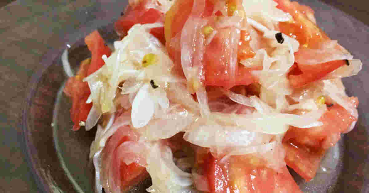 白ワインに合う料理「トマトと玉ねぎのマリネ」
