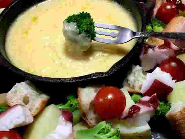 パンに合うおかず「チーズフォンデュ」