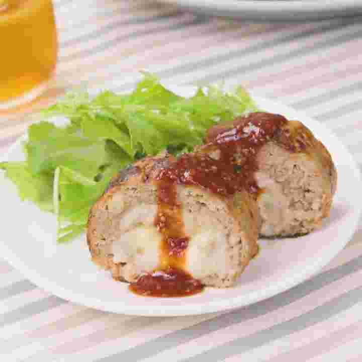 型なしでお手軽に作るチーズ入りミートローフ