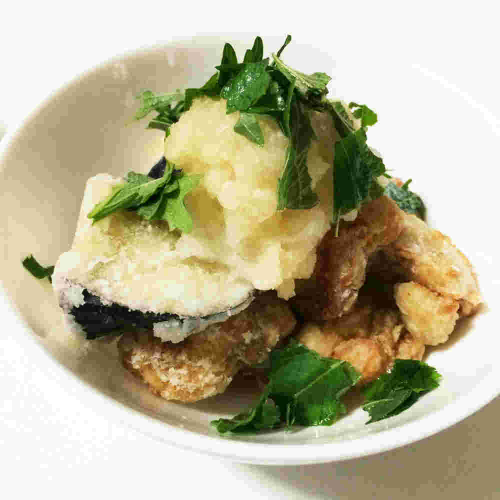 鶏肩肉と茄子を使った揚げ出し
