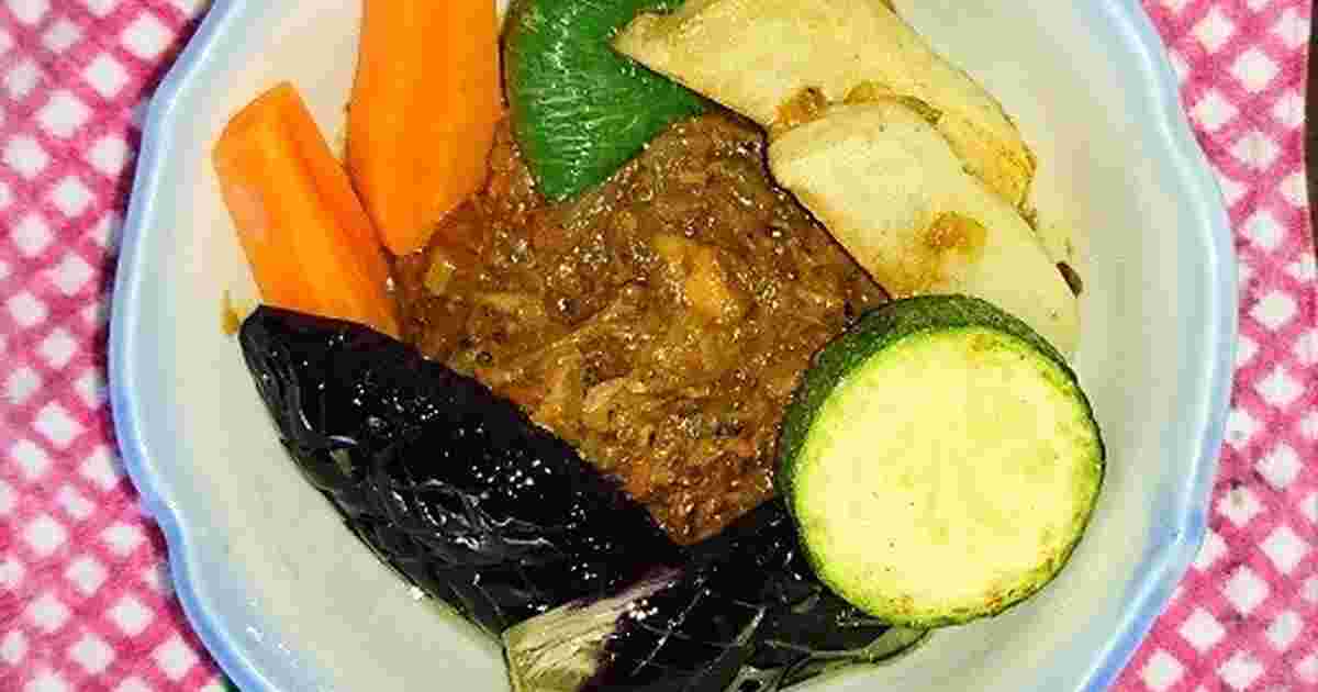 じゃがいもとなすのエスニックカレー炒め