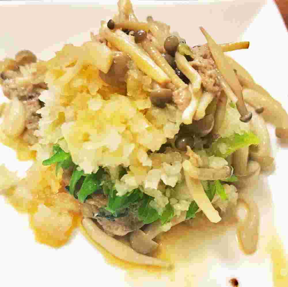 小松菜とひき肉のハンバーグ