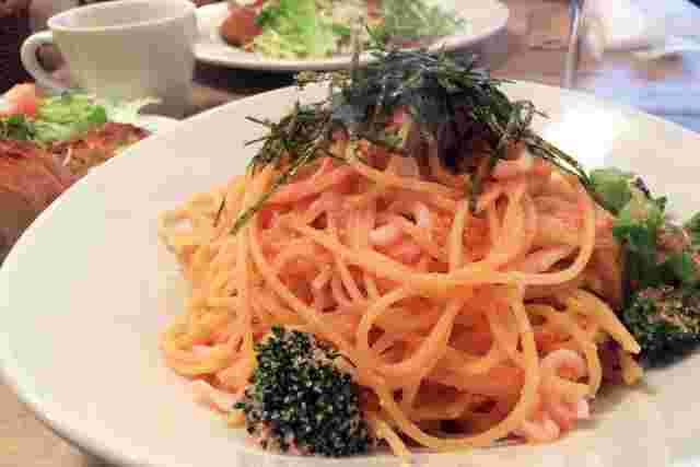魚卵を使った人気料理「明太子パスタ」