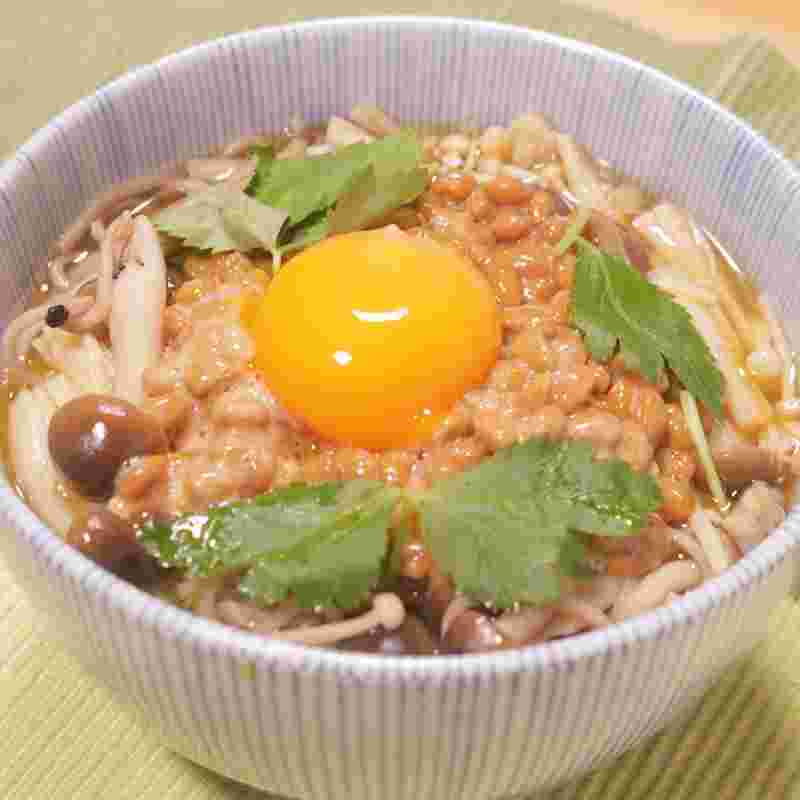 きのこ入り納豆蕎麦