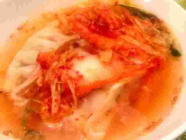 冷凍餃子のキムチスープ