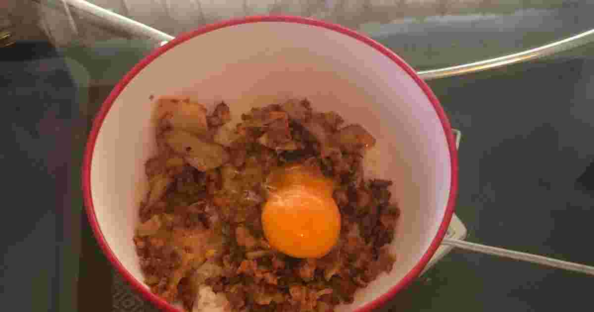 餃子のタネをリメイクしたキムチ丼