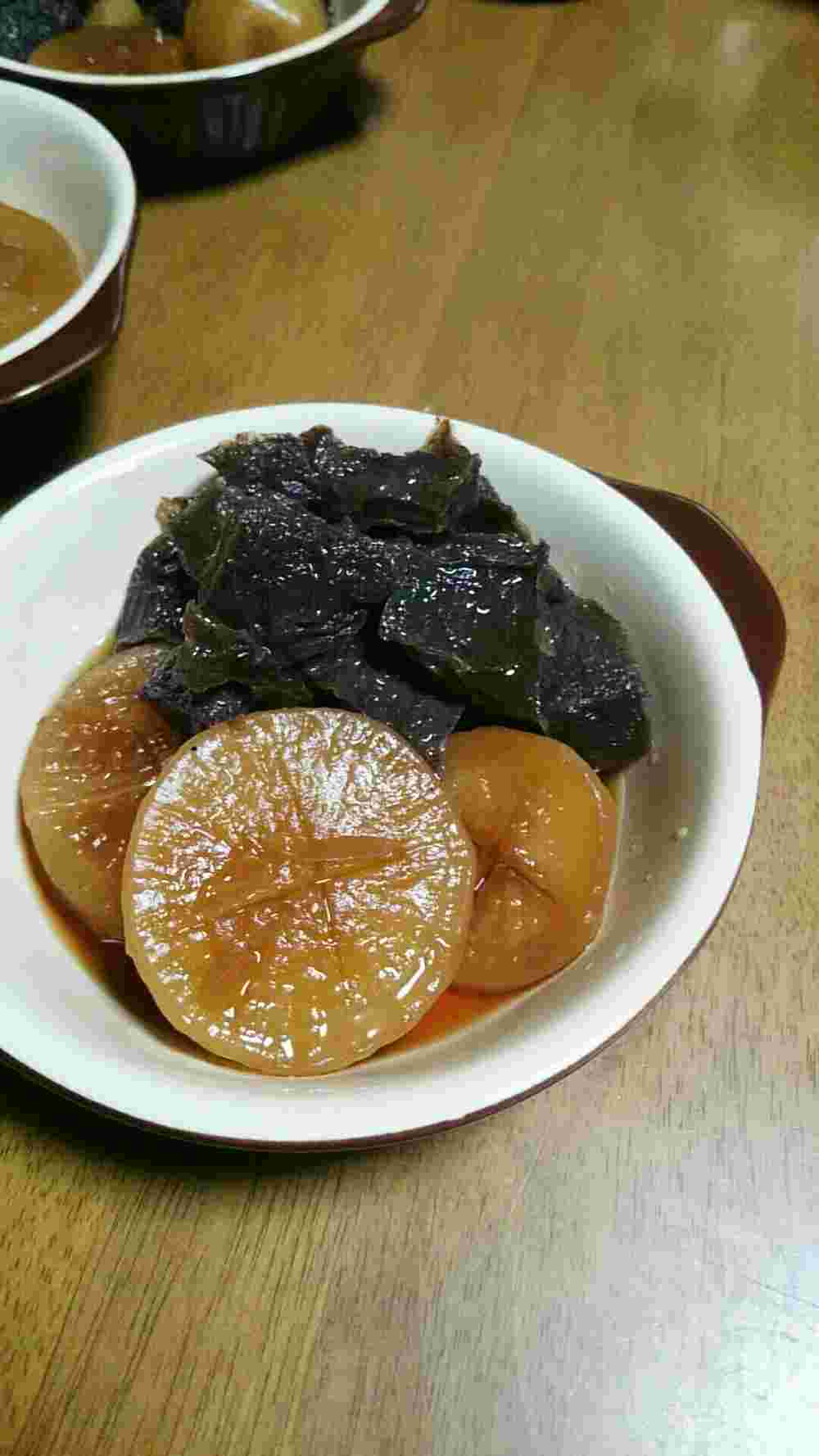 大根と氷こんにゃくの煮物
