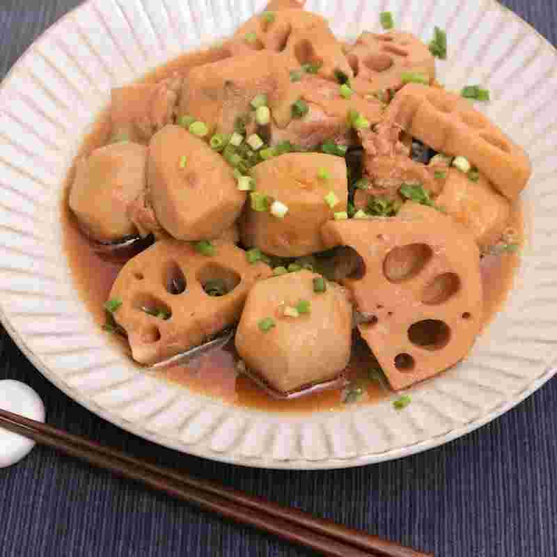 秋野菜の里芋と鶏肉の煮物