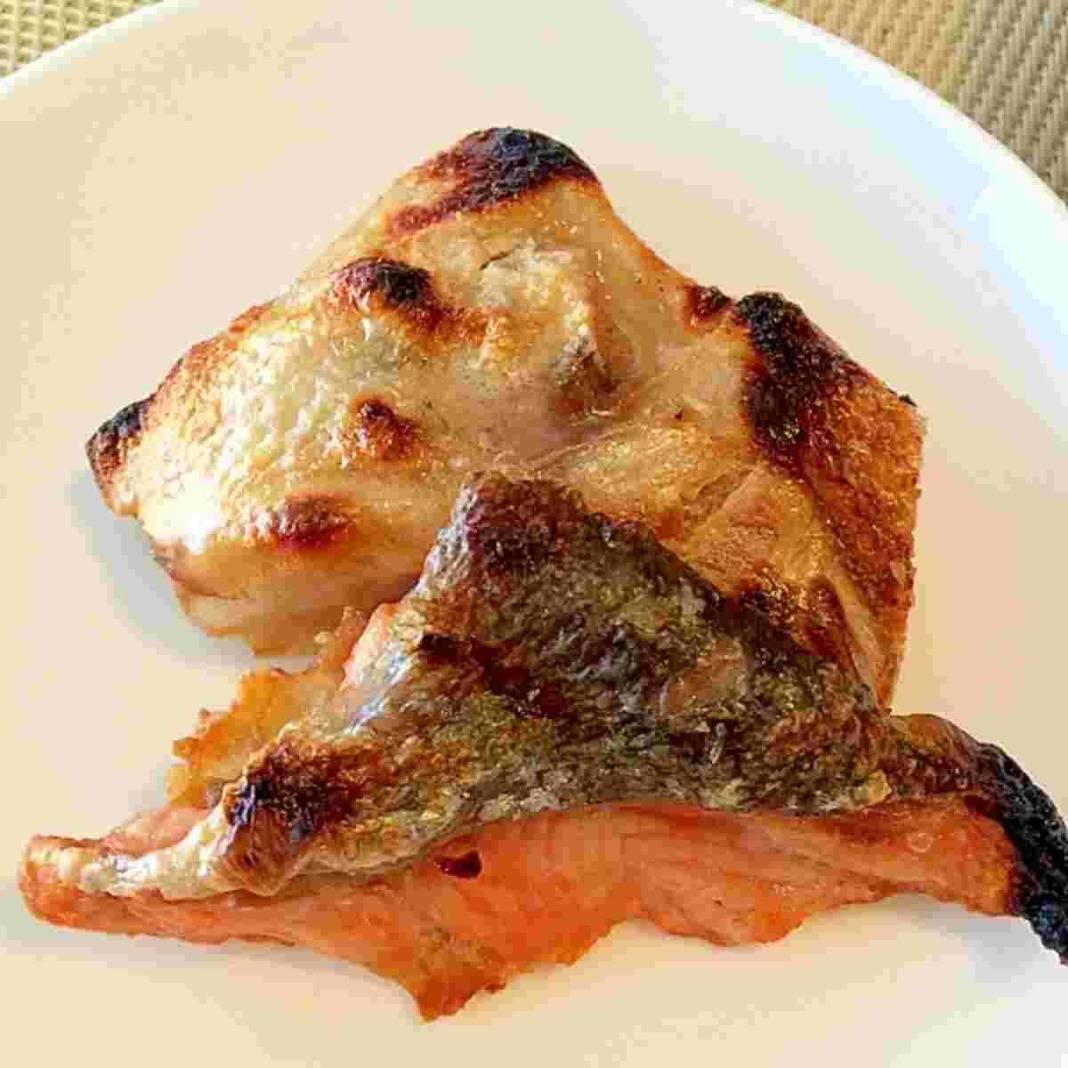 鮭のあらの塩焼き