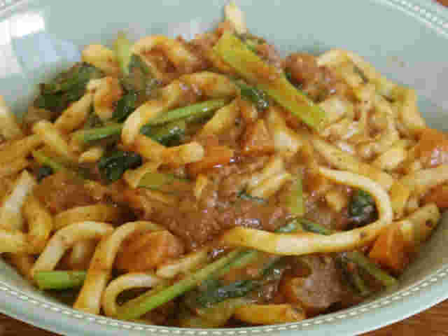 カレーでアレンジした焼きうどん