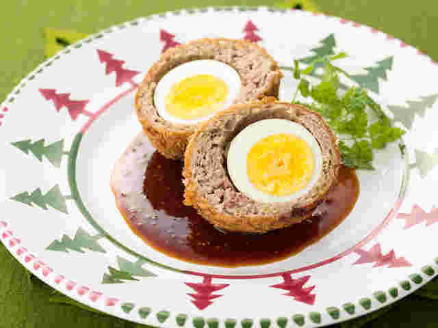 卵をひき肉で包んだスコッチエッグ