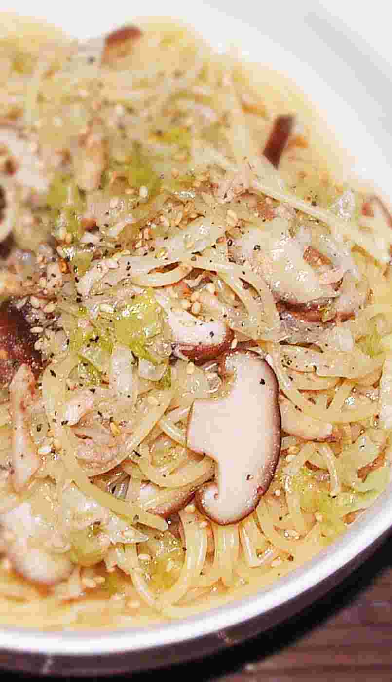 ツナ椎茸とレタスの和風ポン酢スパゲッティ