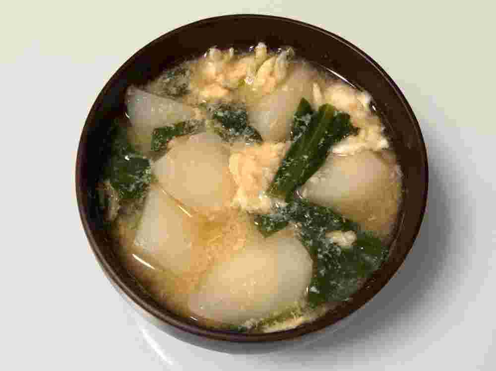 ほうれん草とかぶと卵の味噌汁のレシピ
