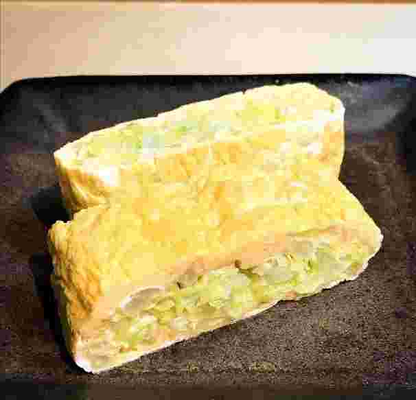 人気レシピで作ったキャベツの卵焼き