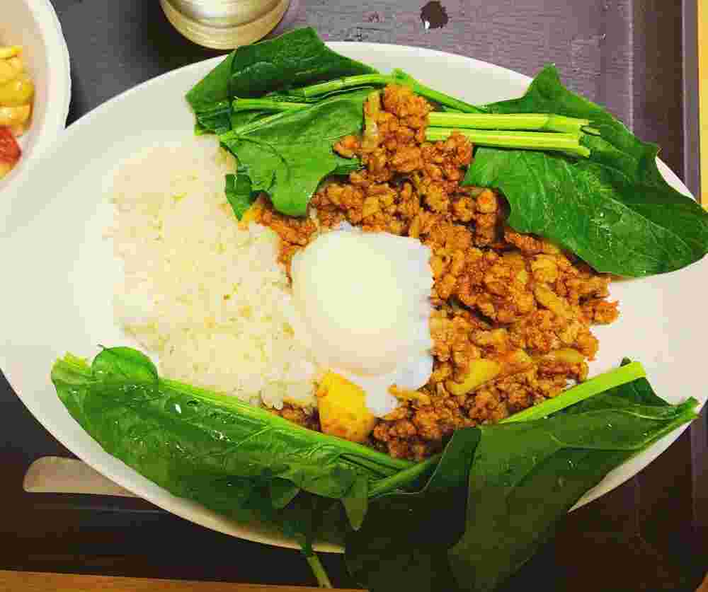 ほうれん草と卵のキーマカレー
