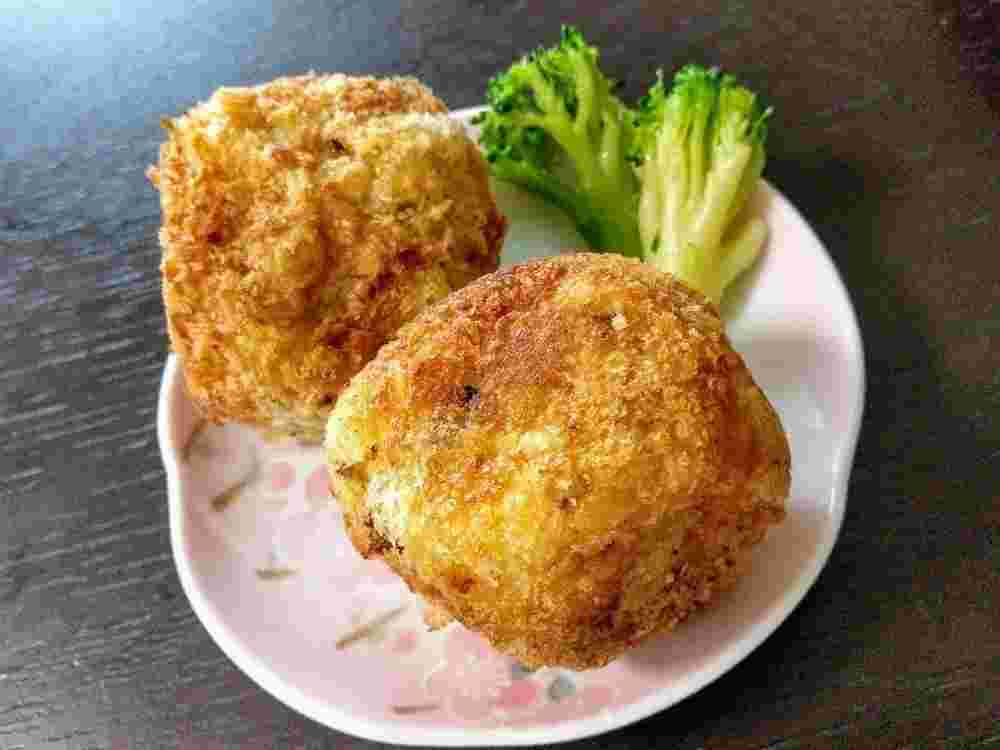じゃがいもとハムの揚げない焼きコロッケ