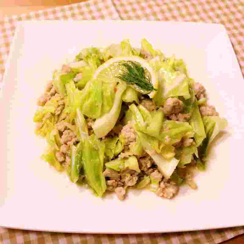 キャベツと挽肉のエスニック炒め 