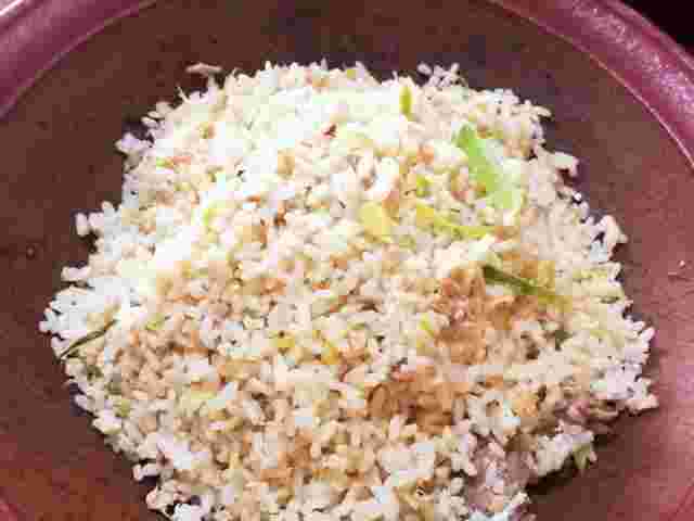 卵とネギを使ったツナチャーハン