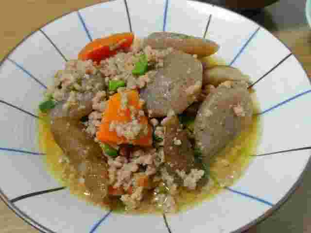 ごぼうとひき肉の煮物