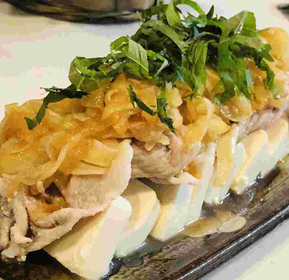 新玉ねぎと豚しゃぶ豆腐サラダ