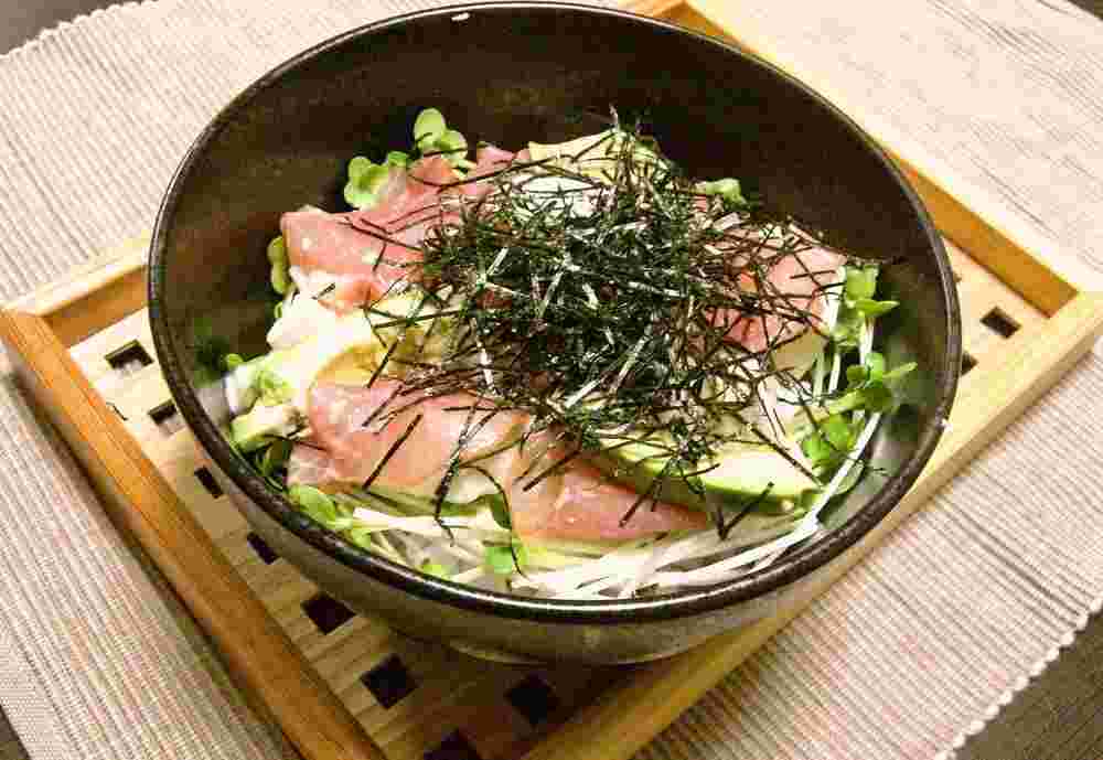休日ランチに♪我が家の❤生ハム丼❤