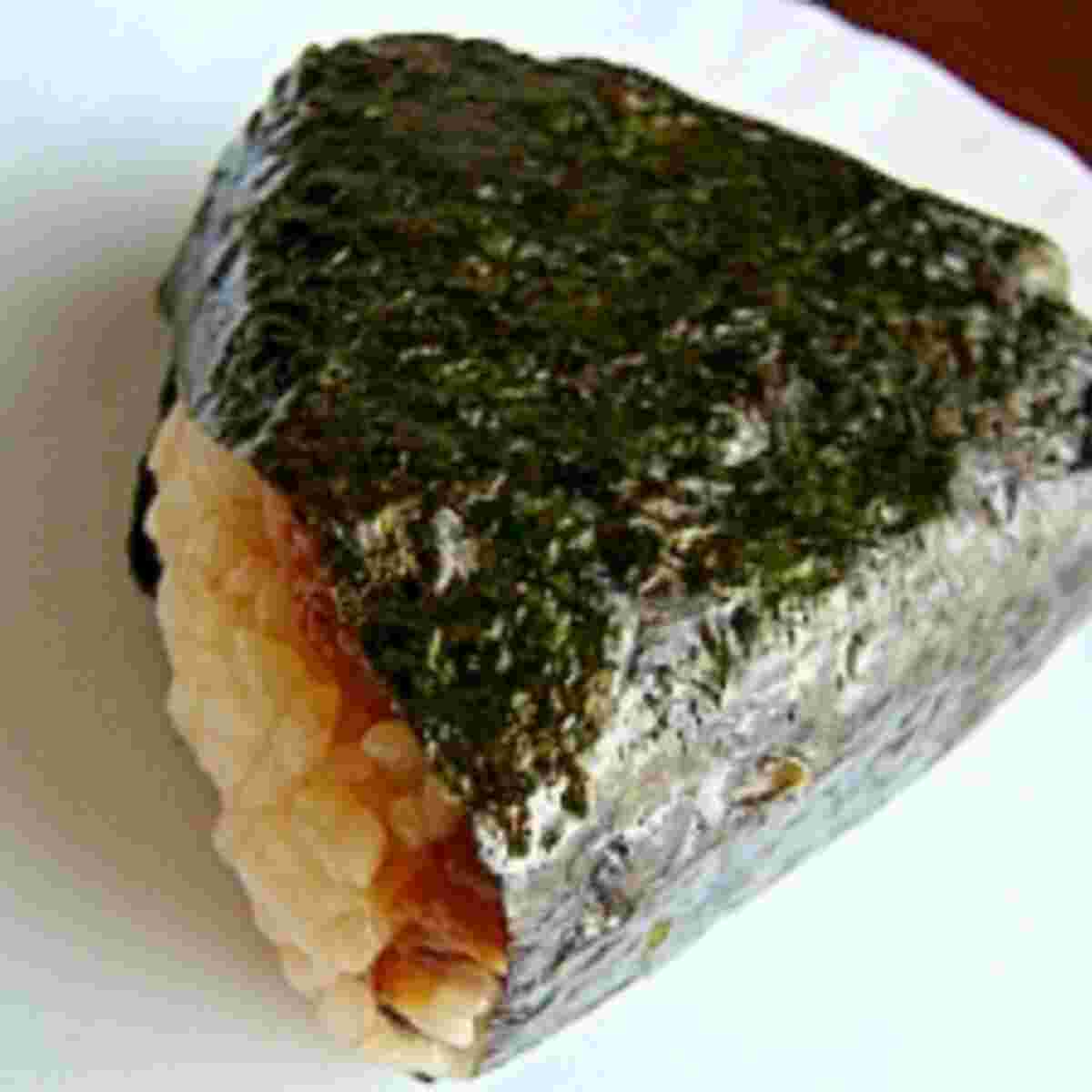 おにぎりの具にウナギを使ったひつまぶしおにぎり