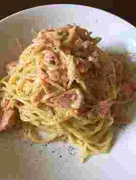 鮭のクリーム卵パスタ